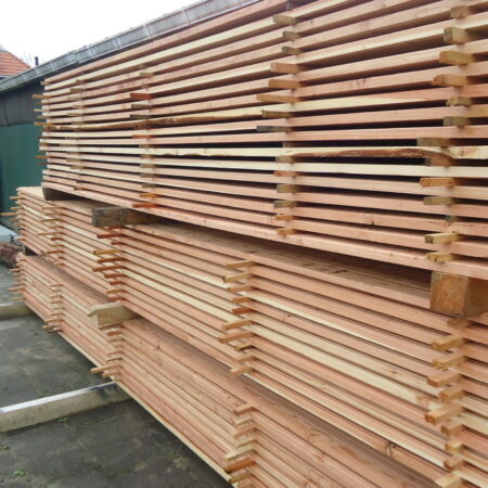 Douglas/Larix fijn bezaagd planken